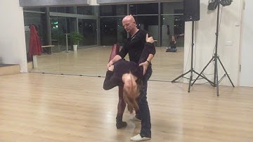 Flow Zouk Demo2music, beginners class, dec1