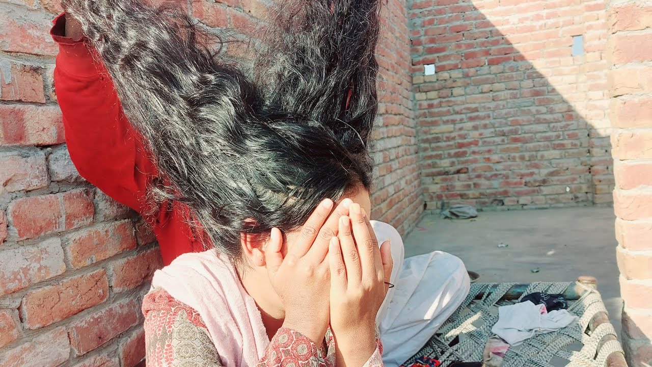 Village Life in Pakistan 🥰 🇵🇰 || Ho my god my Hair 😱😳 / Village Dailly Routine