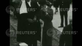 1930 ENGLAND: Prince of Wales opens Village College at Sawston