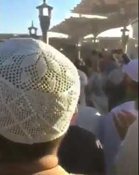 Gema Sholawat Burdah di depan Makam Rasulullah SAW Madinah
