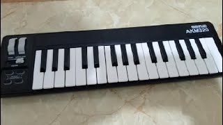 AKAI Professional MPK Mini MK3 vs MIDIPLUS AKM320 USB MIDI Keyboard Controller