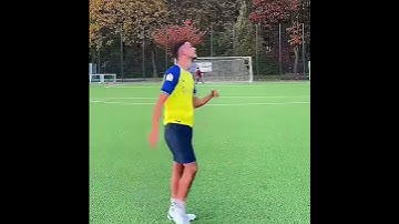 Thumbnail of Curve ball 👑⚽️💀#shorts #gkats0611 #football #edit #youtube #capcut
