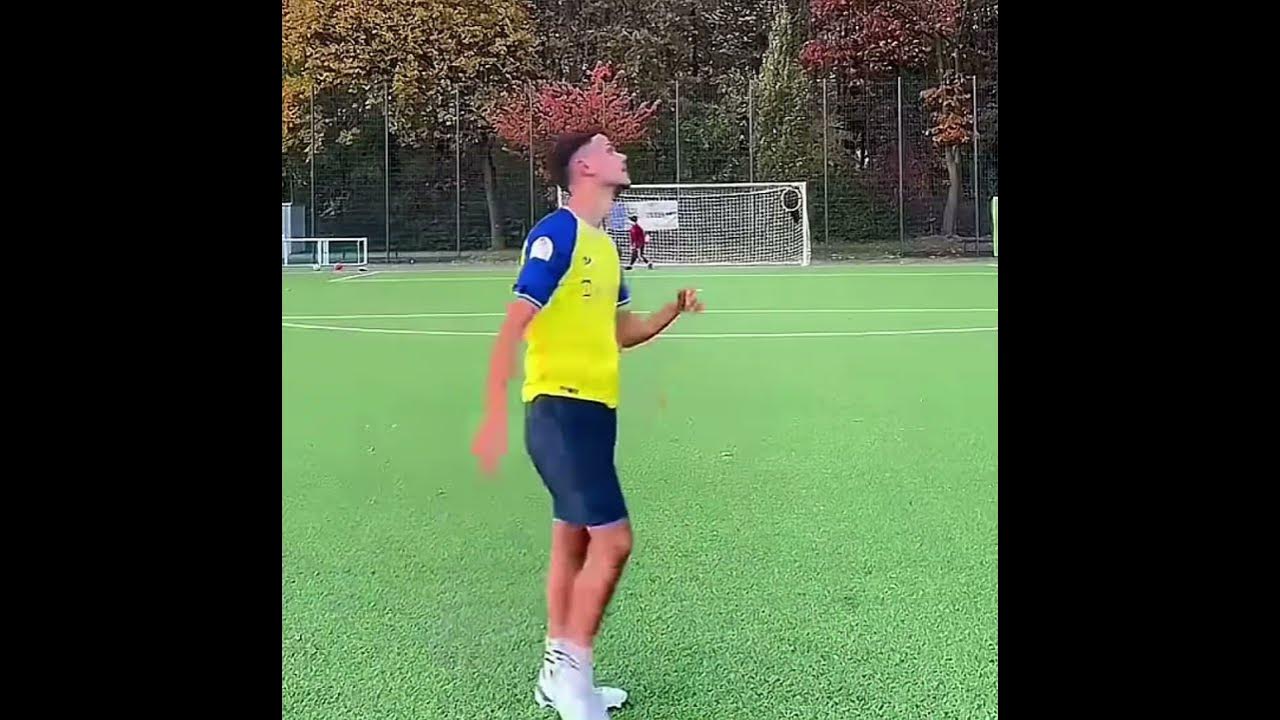 Curve ball πβ½οΈπ#shorts #gkats0611 #football #edit #youtube #capcut Curve ball πβ½οΈπ#shorts #gkats0611 #football #edit #youtube #capcut