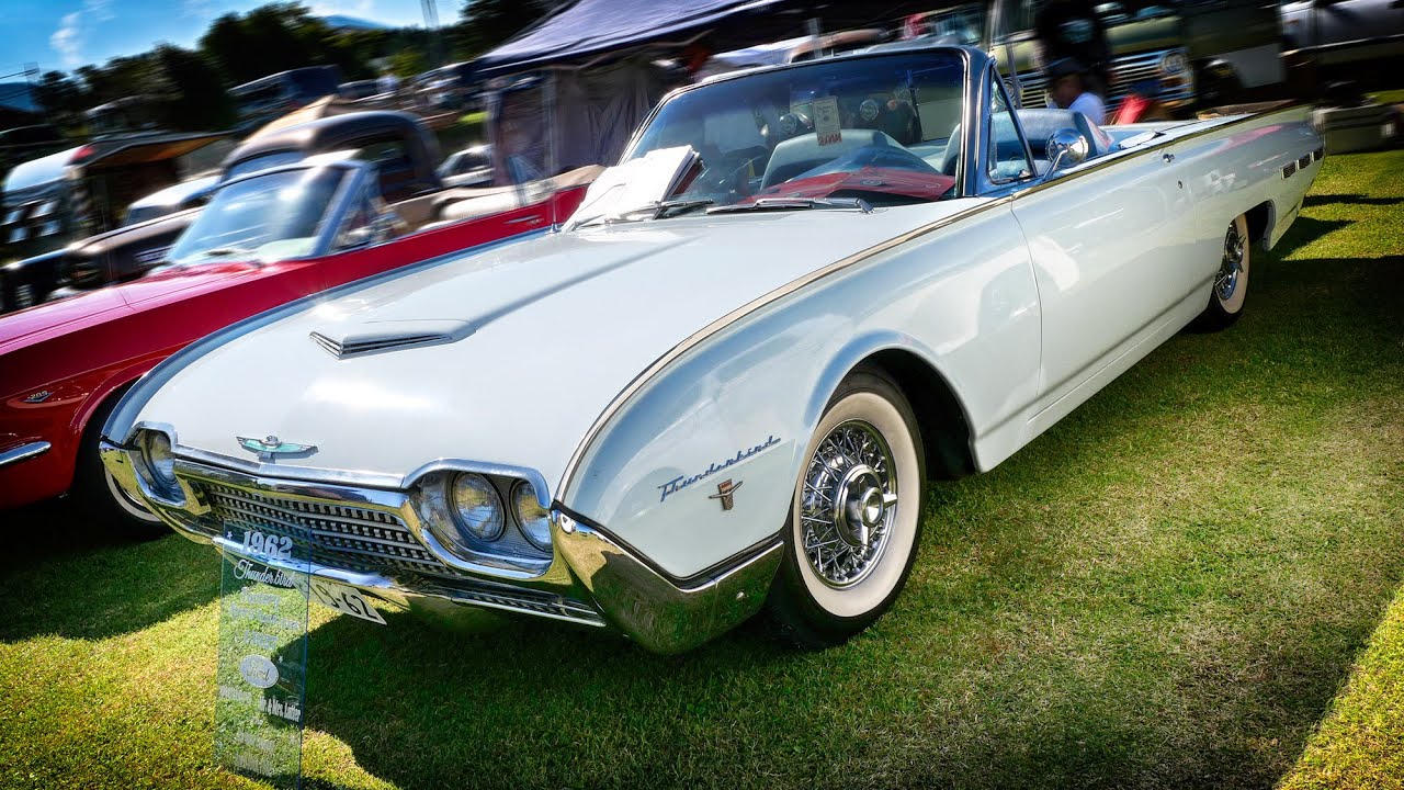 Ford Thunderbird 1962 スポーツ・ロードスター - YouTube