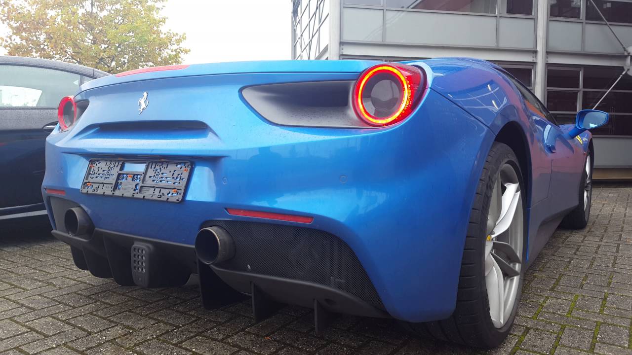 Ferrari 488 Spider with starting problems ...