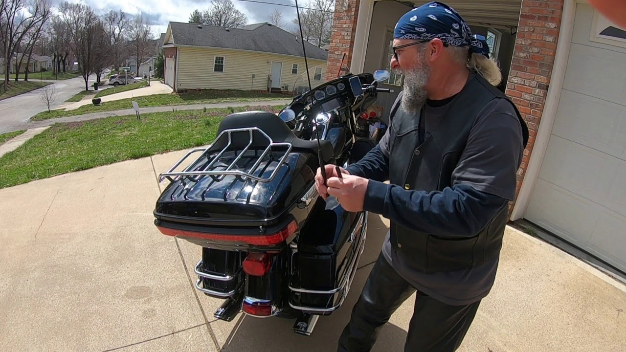 Installing stubby antennas