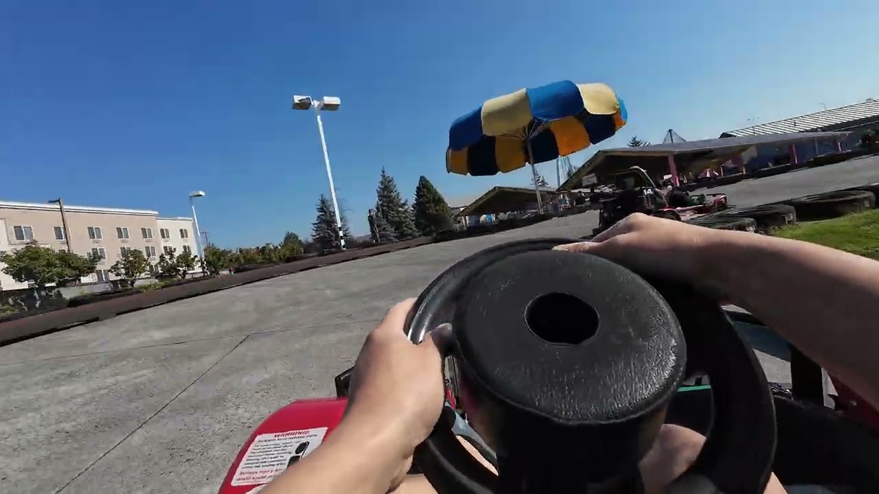 Go Karts slow speed & Arcade in Tukwila Family Fun Center & Bullwinkle's Restaurant in S Seattle!