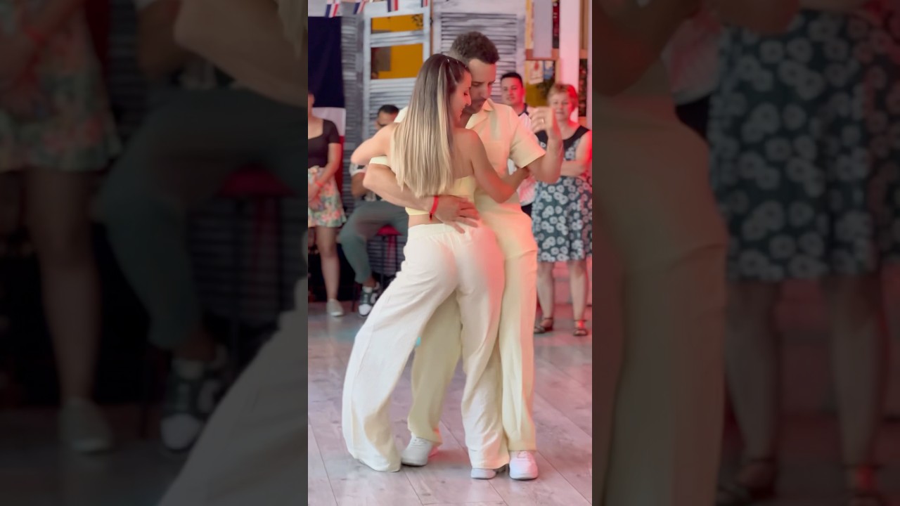 Anthony y Carla bailando Perico Ripiao. Dominican Swag Festival. 