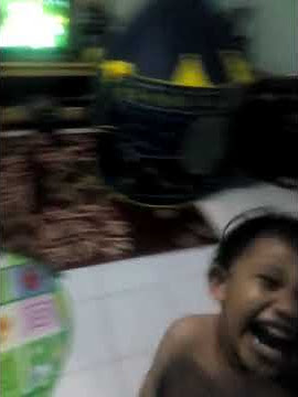 habis mandi ga mau pake baju