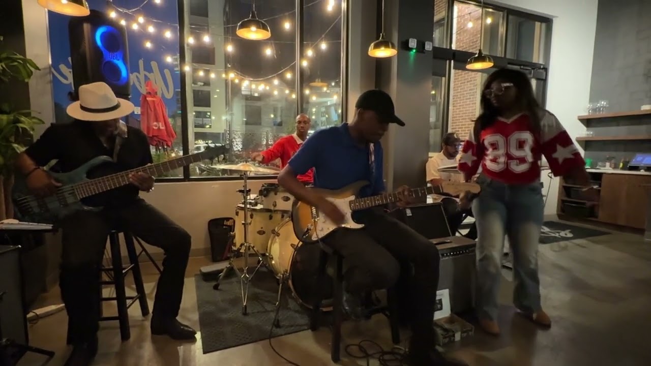 Vibe With The Tribe ( Mary Jane (All night long) Mary J. Blige 