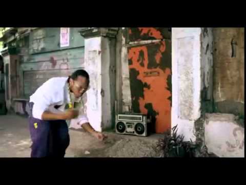 Daddy Yankee Busy Bumaye Video Oficial