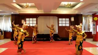 Bali Rara perform Legong Kraton in Bonenkai Festival 9 , Bogor - Hotel Salak , Jan 17'15