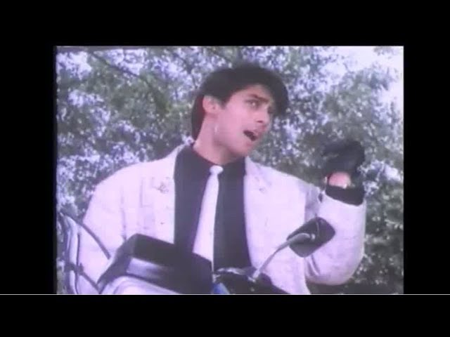 1985: Hero Honda CD100 - Young Salman Khan class=