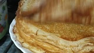 Дрожжевые блины на молоке. Тонкие, с дырочками  блины. Как приготовить