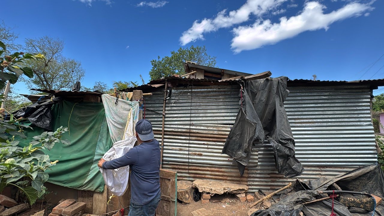 🟣Desarmando la casa vieja de la abuelita Blanca/Asi Iniciamos el proyecto 🇸🇻#56 ✅️