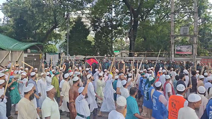 চরমোনাই পীরের হুজুরের দলের অসাধারণ শক্তিশালী মিছিল ছিল ছাত্র আন্দোলনে সংহতি জানাতে