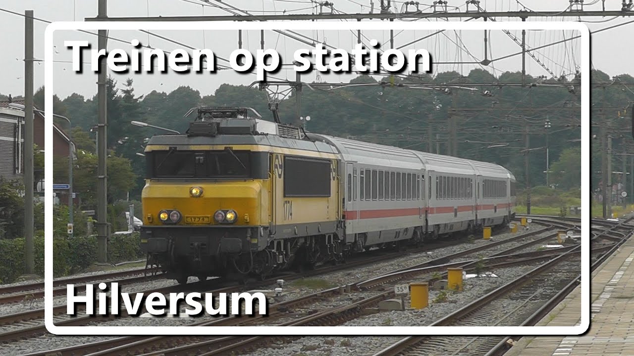 Treinen op station Hilversum