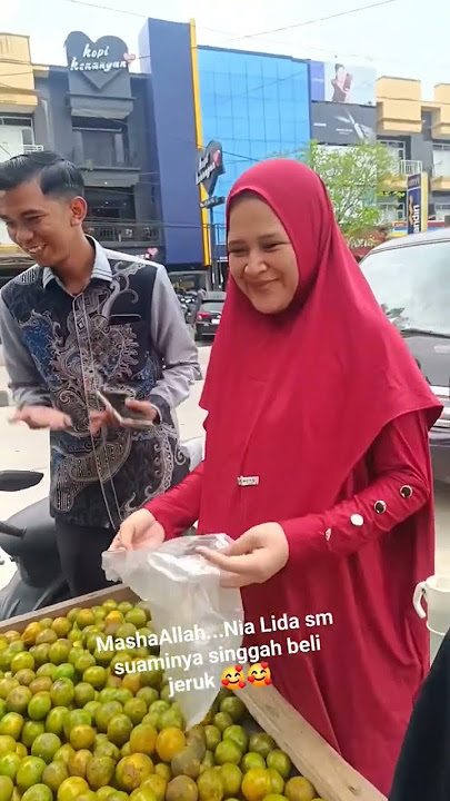 Nia Lida Bumil lagi Beli jeruk #nia