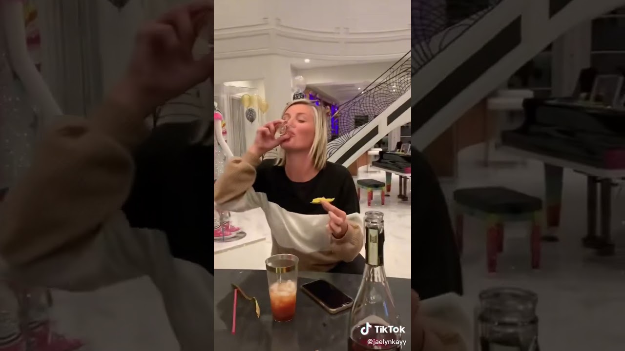 Jaelyn Kayy TikTok ft Siwa Family 12/19/21