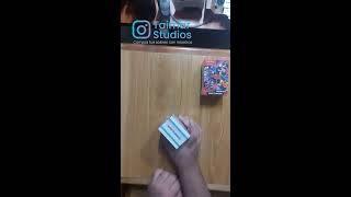 Abriendo sobres de Pokémon