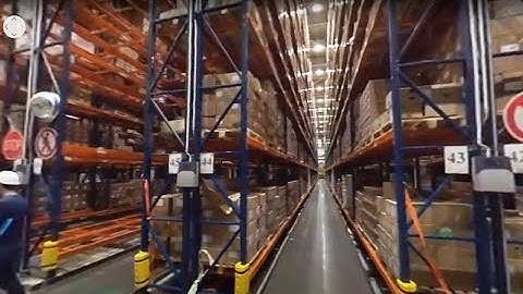 Detection of humans - K2150 motion sensor test in the warehouse (360 degree video)