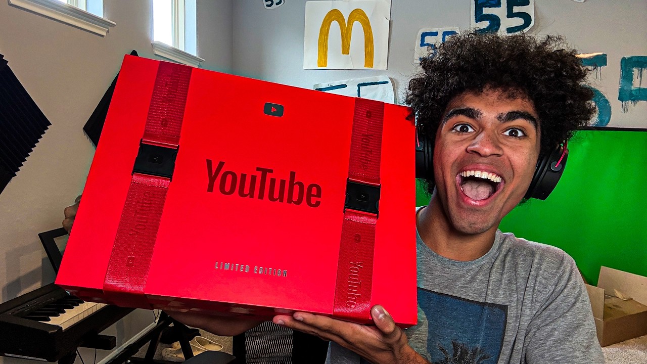 YOUTUBE SENT ME A PACKAGE!