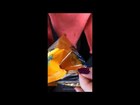 "They taking the p***?" Hilarious moment mum opens sealed Aldi crisps - and finds one snack