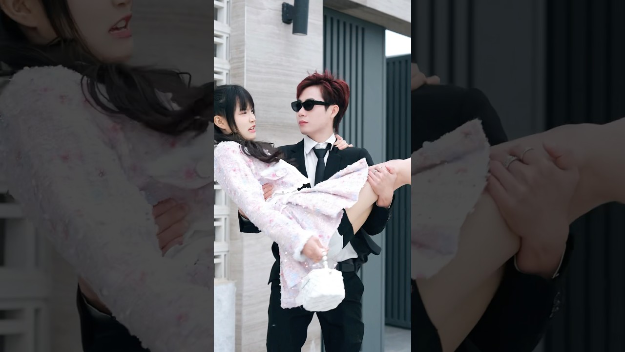 Сударыня, вам не сбежать 😎