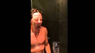 Benedict Cumberbatch Ice Bucket Challenge (Olvya - Can't Keep It Inside)