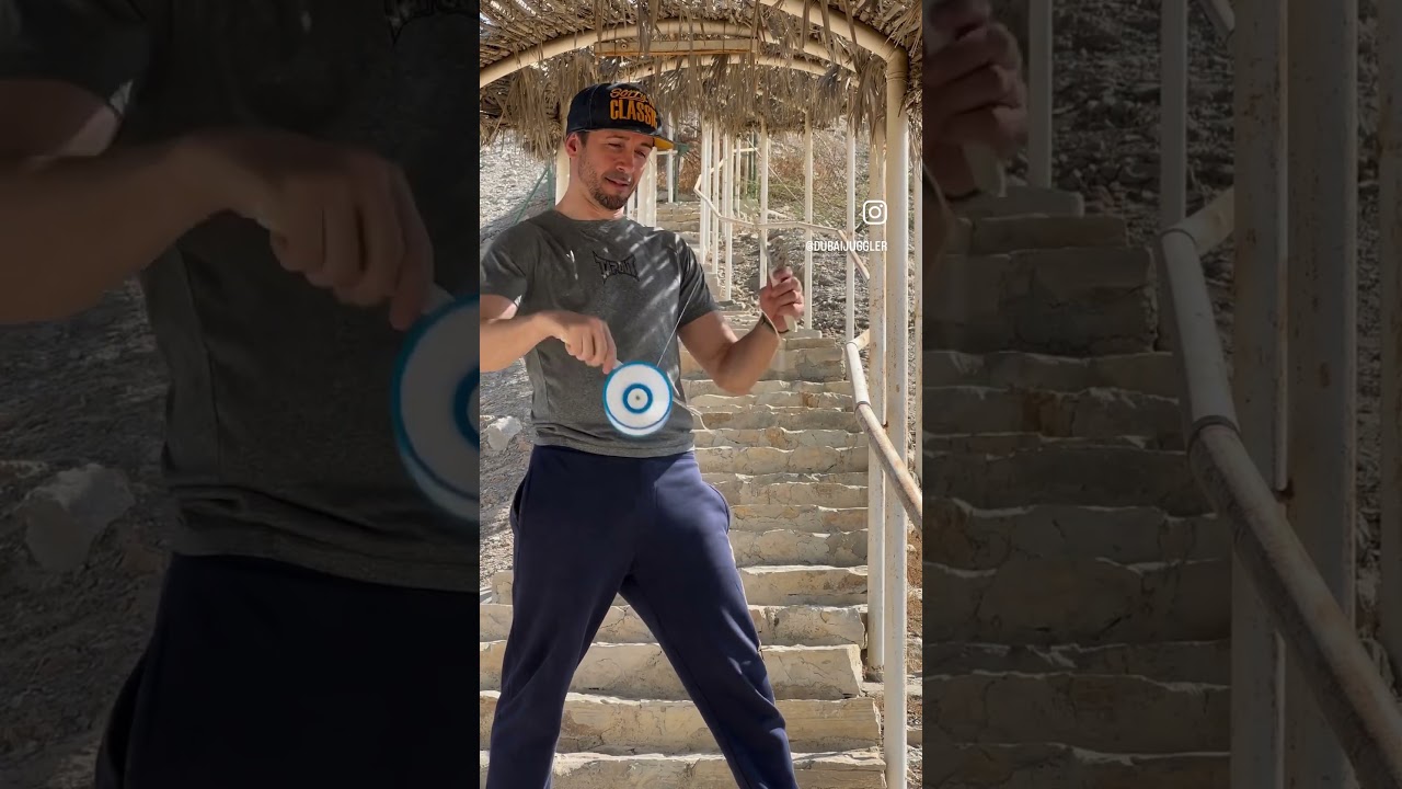 Time to think… the RAK staircase Dubai juggler, Luis Malabara