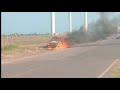  Veja vídeo- Carro pega fogo em Gargaú 