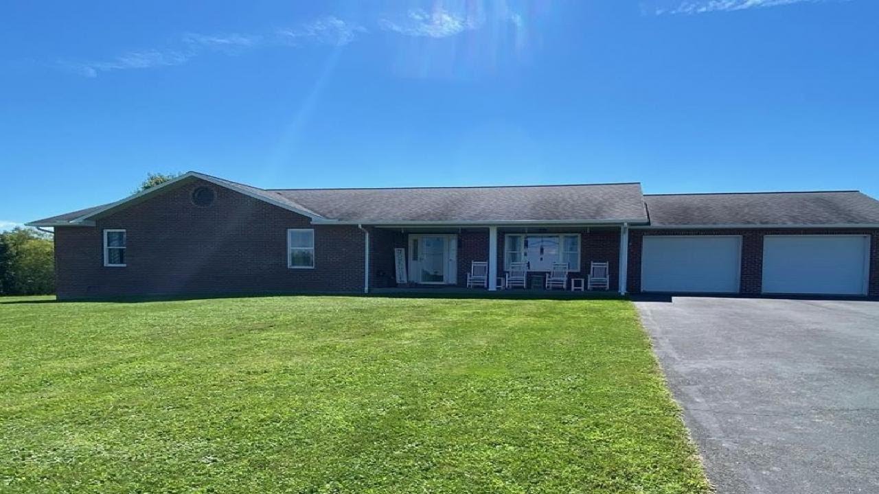 730 SCOTT RIDGE ROAD, BEAVER, WV Presented by Betty J. Moore