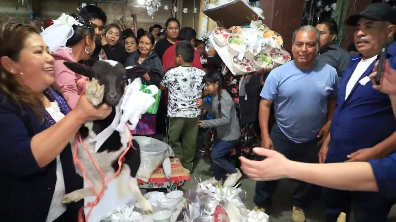 Colores y costumbres en Asunción Ocotlán Oaxaca, Día del dote #boda #dote #oaxacainolvidable
