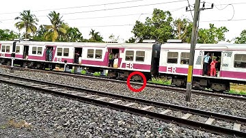 EMU Howrah Katwa Local Furiously crossing the Railgate  early Afternoon Beauty of Eastern Railway😍