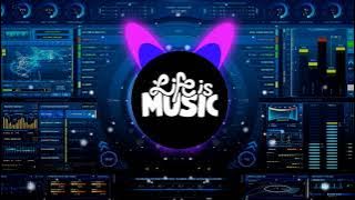 Kat Meoz, R3YAN, Dooqu - Villain | Life Is Music