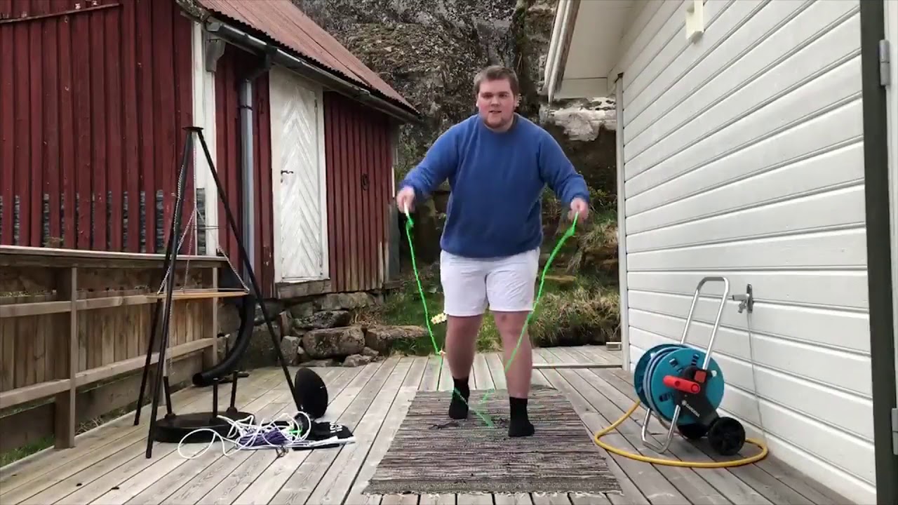 Jumping rope together, but alone - YouTube