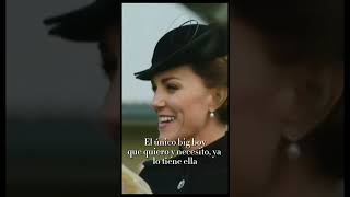 Kate Gorgeous In Red Suits , So Beautiful