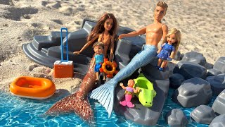 🏝️ Wir haben eine Meerjungfrauen-Familie gefunden!! | Barbie Rollenspiel | Strand