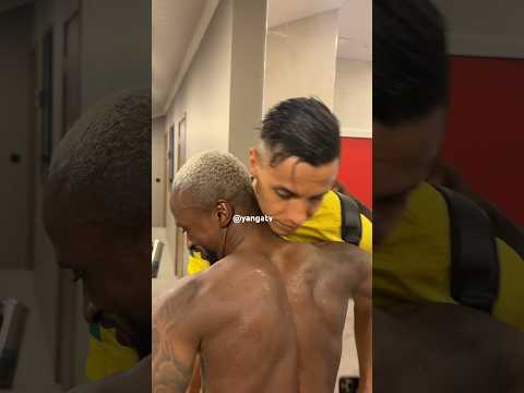 Kipa Wa FAR RABAT Akimuomba Jezi Pacome