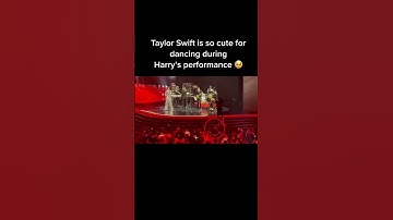 Taylor Swift Dances During Harry Styles Performance