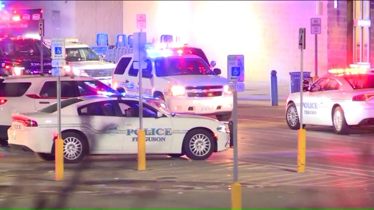 Man Suspected of Shooting OffDuty Officer at Missouri Walmart Arrested After Police Chase YouTube
