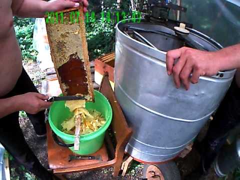 моя пасека ( Медогонка с электроприводом)