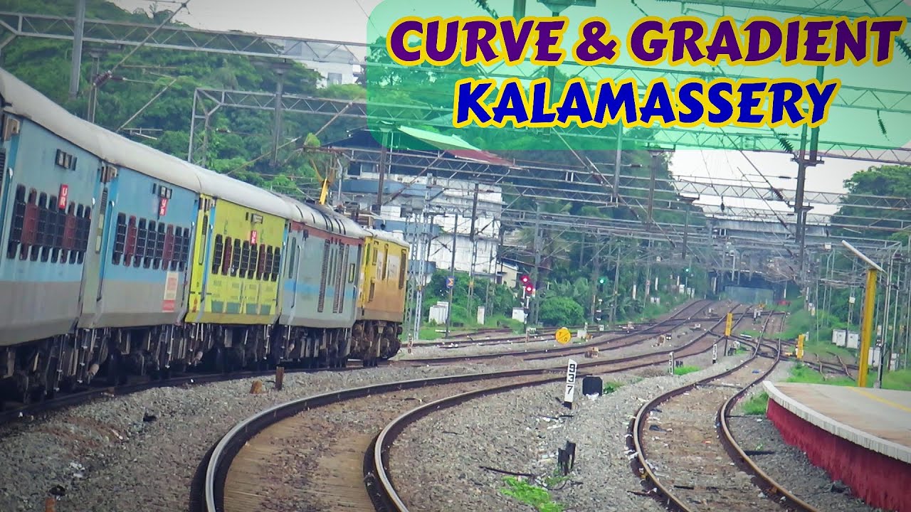 venad-express-crossing-beautiful-curve-gradient-kalamassery-railway
