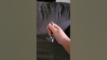 3D printed karambit knife flipping