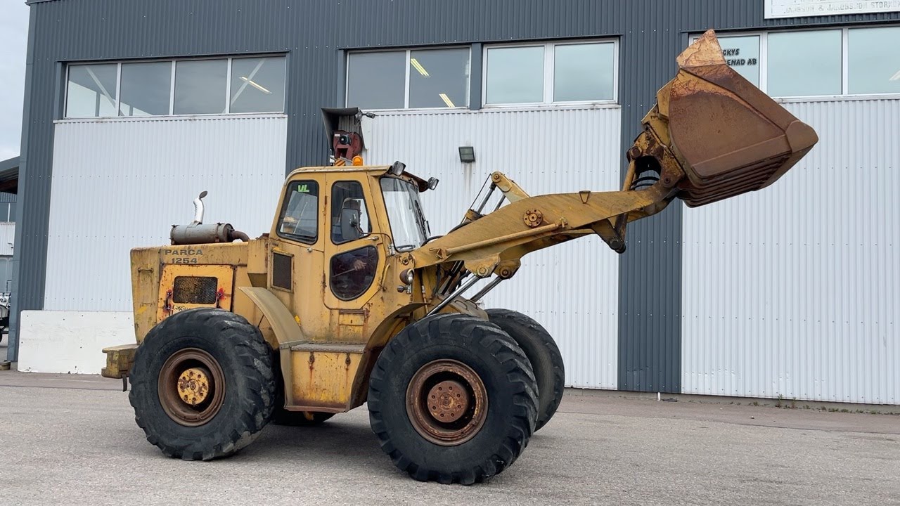 Köp Hjullastare Parca P.1254 med skopa på Klaravik