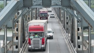 Фериботът тръгва след месец, ремонтът на Дунав мост - в средата на юли