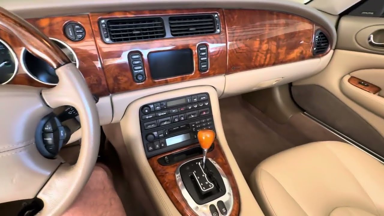 2005 Jaguar XK8 Cold Start