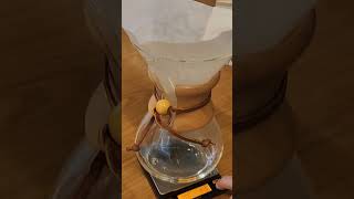 케멕스로 얼커피내리기(얼그레이 커피)얼그레이 티파드 2g1장 원두20g . 200ml추출 .총추출시간3분 추출방식은 개인 취향에따라~ #커피라운지55