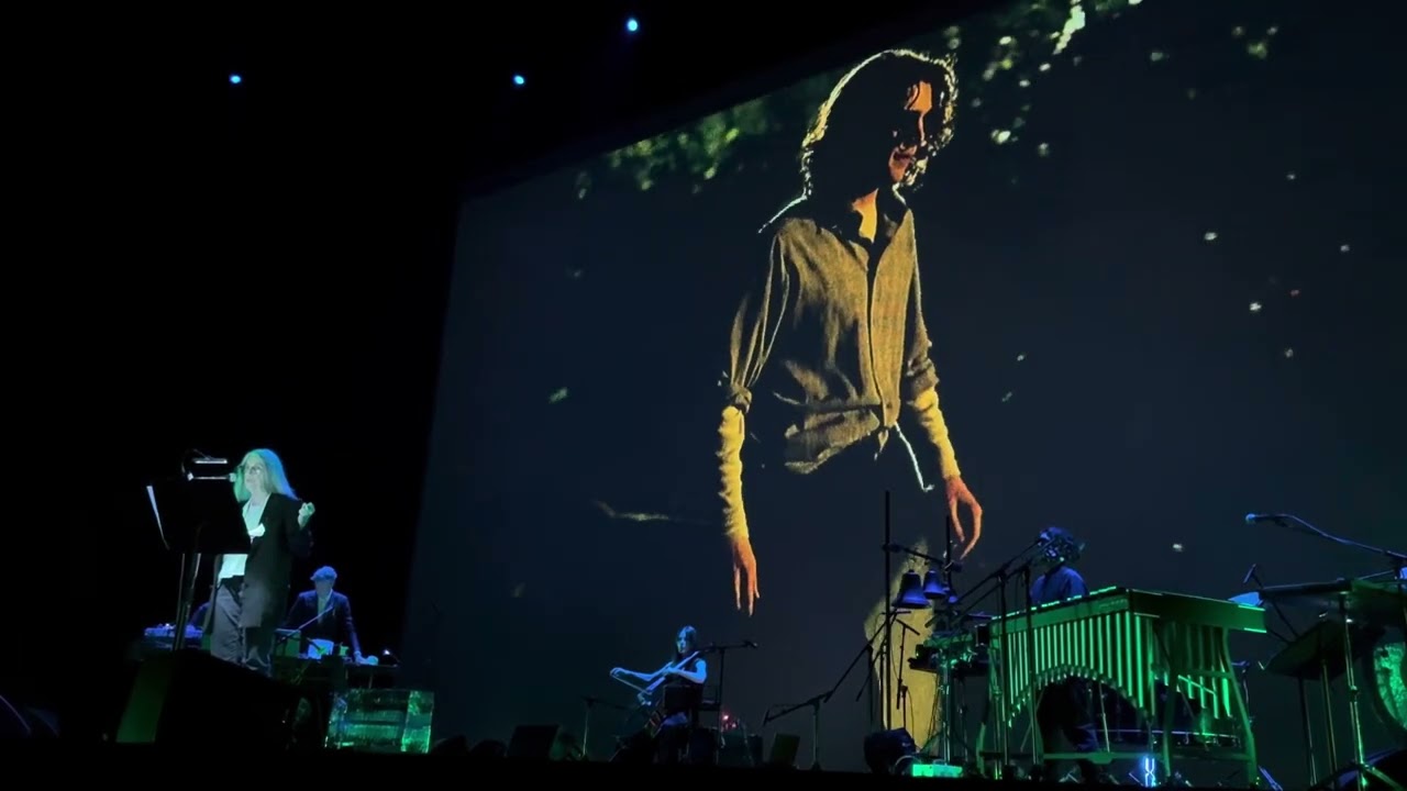 YouTube에서 Soundwalk Collective & Patti Smith - Pasolini (ROHM Theatre Kyoto 2025-04-29) 보기 YouTube에서 Soundwalk Collective & Patti Smith - Pasolini (ROHM Theatre Kyoto 2025-04-29) 보기