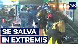 La milagrosa actuación de los pasajeros en una estación de tren en Buenos Aires screenshot 5